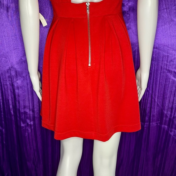 BERYDRESS SMALL RED BACKLESS DRESS STRETCH - Picture 10 of 11